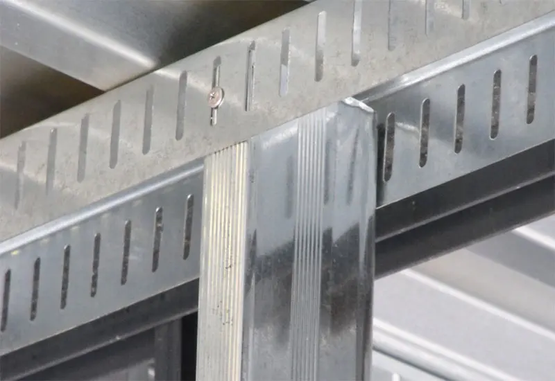 Slotted Deflection Head Tracks