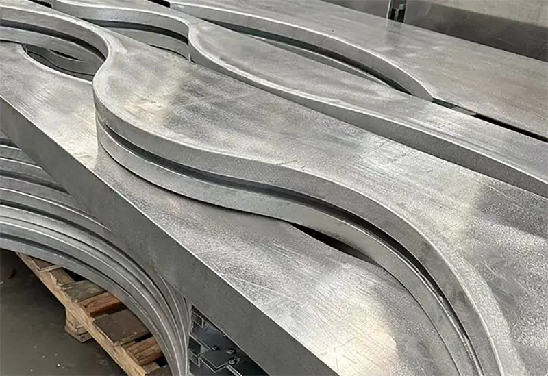 aluminum 3d ceiling.jpg