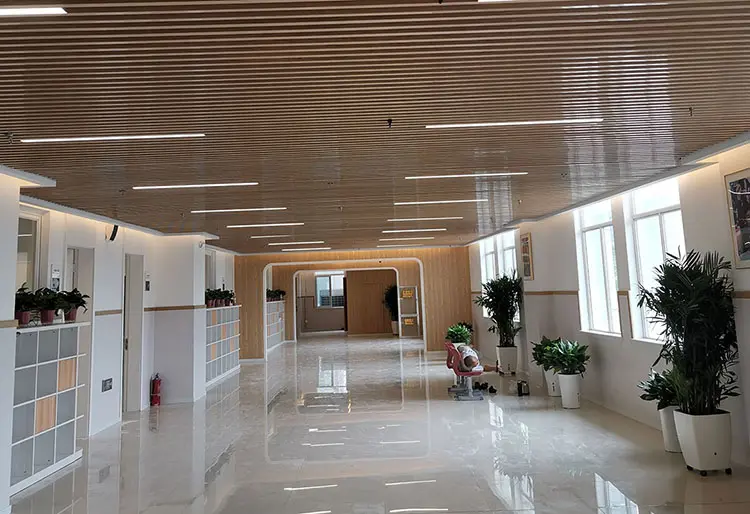 The Versatility of Aluminum Baffle Ceilings: A Modern Design Solution