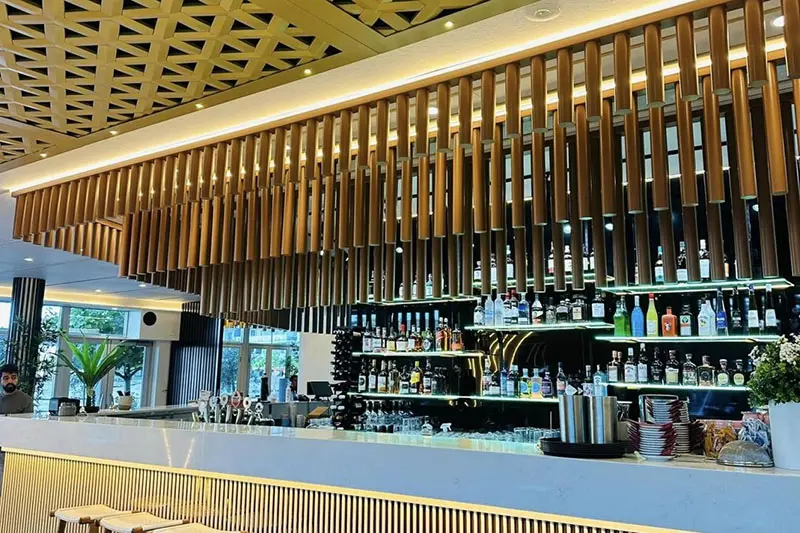 Restaurant-1